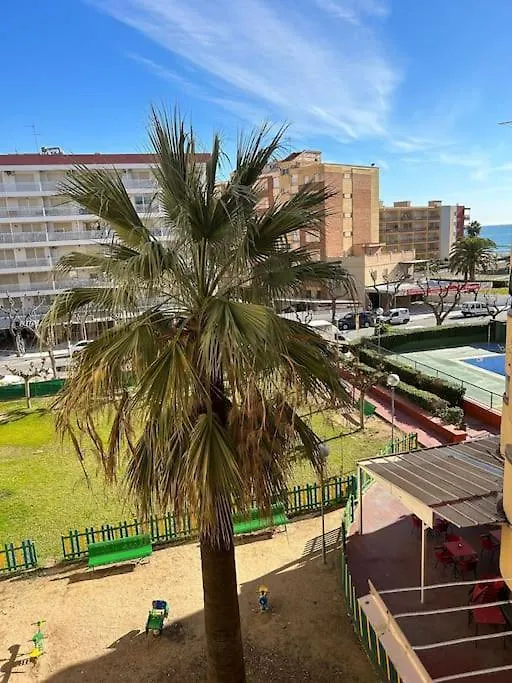 Apartamento Acogedor En Primera Linea De Playa La Pineda Spain